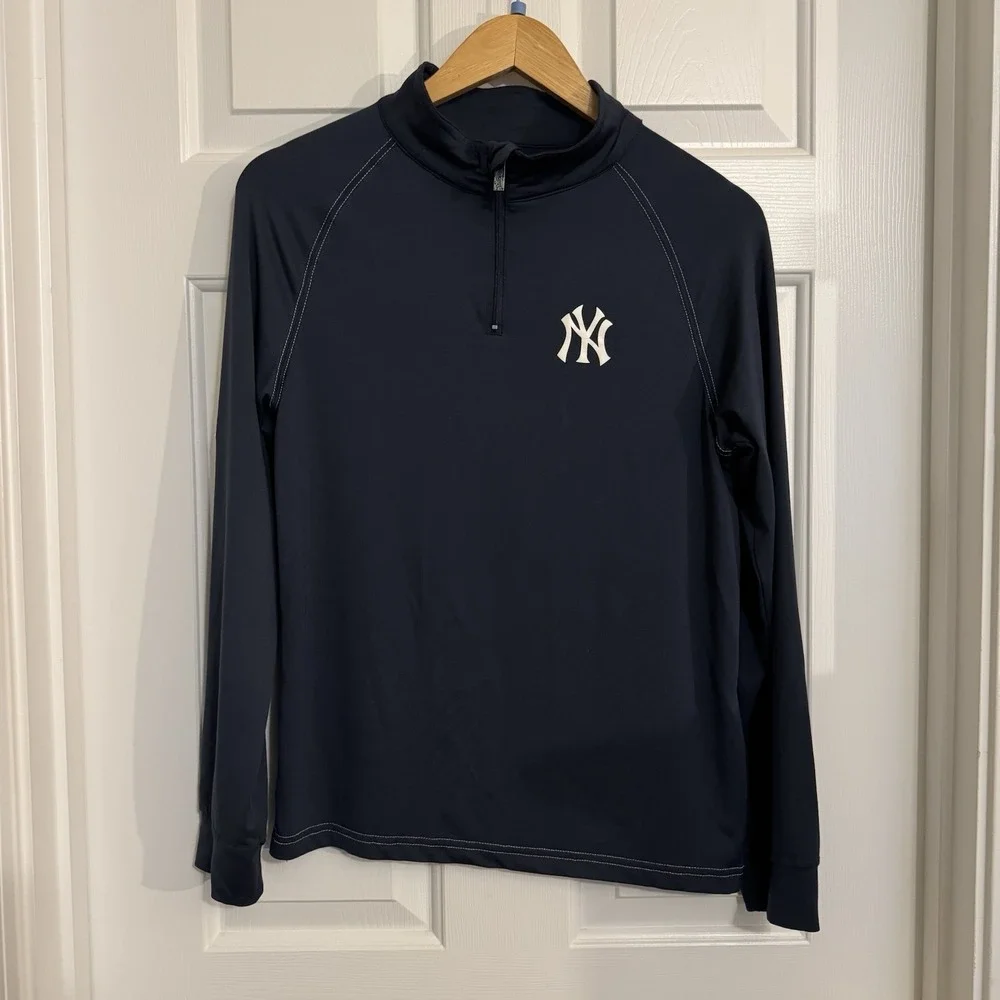 New York Yankees 1/4 Zip Long Sleeve Lightweight Shirt By‎ Stitches Youth Large